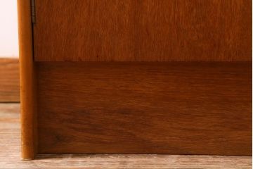 ヴィンテージ家具　北欧ビンテージ　すっきりとした佇まいが魅力のライティングビューロー(簿記机、在宅ワーク、在宅用デスク)(R-038426)