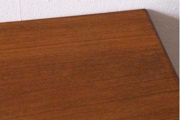 ヴィンテージ家具　北欧ビンテージ　G-PLAN(ジープラン)　Fresco(フレスコ)　スタイリッシュなデザインが魅力のサイドボード(収納棚)(R-038427)