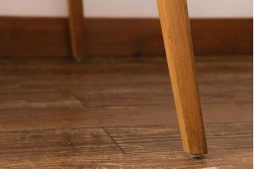 ヴィンテージ家具　イギリスビンテージ　ERCOL(アーコール)　Windsor(ウィンザー)シリーズ　木目の美しさが目を引くダイニングテーブル(プランクテーブル)(R-038428)