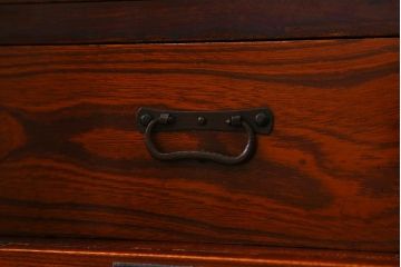 アンティーク家具　明治大正期　前面ケヤキ材・共縁　大きな桜丸金具が目を惹く米沢箪笥(重ね箪笥、衣装箪笥、引き出し)(R-038429)