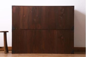 アンティーク家具　明治大正期　前面ケヤキ材・共縁　大きな桜丸金具が目を惹く米沢箪笥(重ね箪笥、衣装箪笥、引き出し)(R-038429)