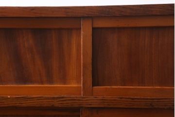 アンティーク家具　和製アンティーク　組子のガラス戸付き　レトロな水屋箪笥(重ね戸棚、収納棚)(R-038430)