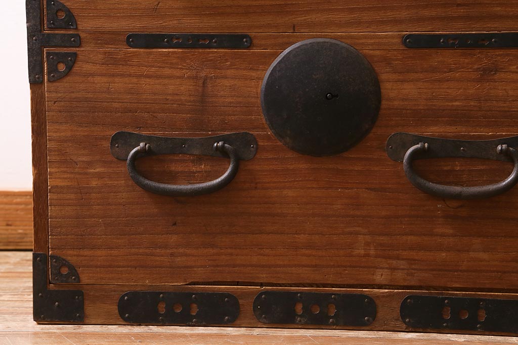 アンティーク家具　和製アンティーク　前面桐材　素朴な木味が魅力の重ねタンス(和タンス、衣装箪笥、時代箪笥、桐箪笥、桐たんす)(R-038432)