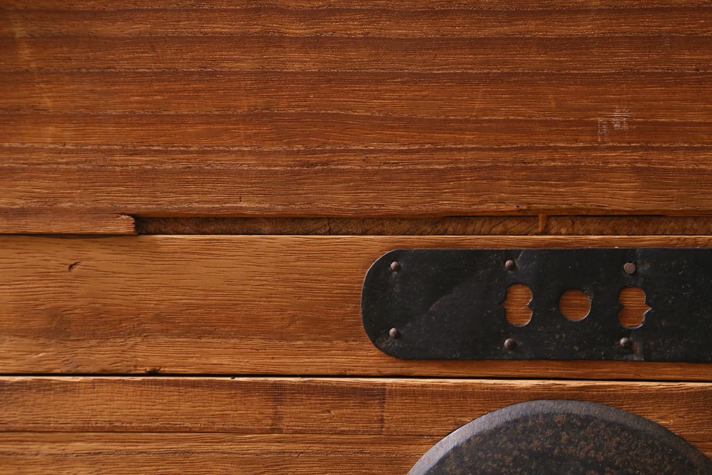 アンティーク家具　和製アンティーク　前面桐材　素朴な木味が魅力の重ねタンス(和タンス、衣装箪笥、時代箪笥、桐箪笥、桐たんす)(R-038432)