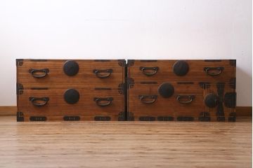 アンティーク家具　和製アンティーク　前面桐材　素朴な木味が魅力の重ねタンス(和タンス、衣装箪笥、時代箪笥、桐箪笥、桐たんす)(R-038432)