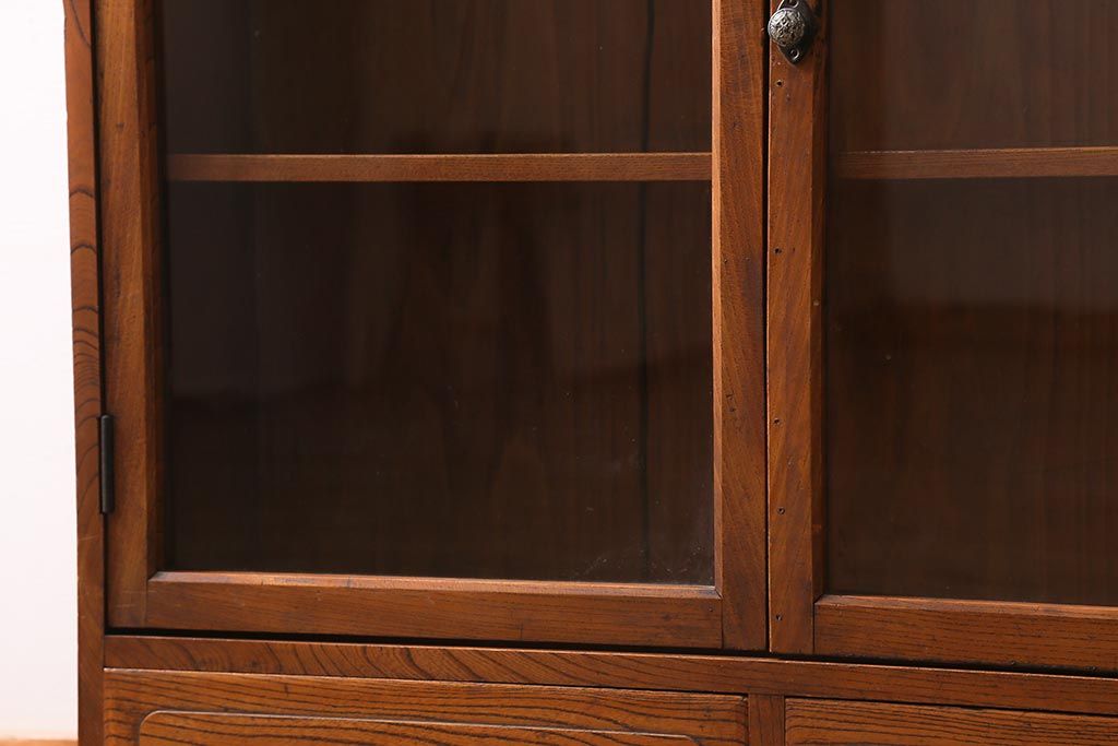 アンティーク家具　昭和初期　三方栓材　ユニークなデザインが魅力の本箱(ブックケース、収納棚)(R-038433)