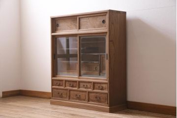アンティーク家具　大正昭和初期　ストリップド(剥離)　三方ケヤキ材　上手物!黒柿が目を引く凝った造りの茶箪笥(収納棚、戸棚)(R-038434)