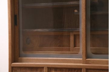 アンティーク家具　大正昭和初期　ストリップド(剥離)　三方ケヤキ材　上手物!黒柿が目を引く凝った造りの茶箪笥(収納棚、戸棚)(R-038434)
