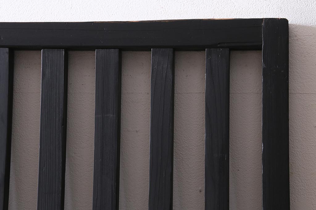 アンティーク建具　ペイント　風情を感じさせる和モダンな縦格子戸1枚(建具、はめ殺し、DIY)(R-038436)