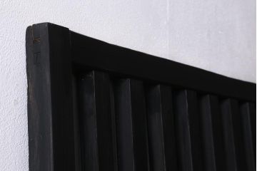 アンティーク建具　ペイント　風情を感じさせる和モダンな縦格子戸1枚(建具、はめ殺し、DIY)(R-038436)
