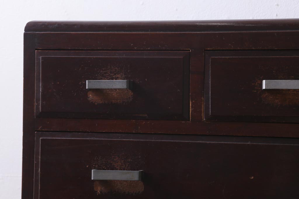 アンティーク家具　和製アンティーク　昭和中期　シンプルさが魅力のチェスト(洋服タンス、引き出し)(R-038440)