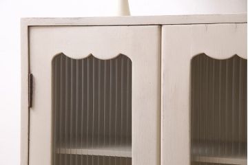 アンティーク家具　昭和中期　ペイント　モールガラス　レトロで可愛らしい雰囲気が魅力の本箱(ブックケース、収納棚、キャビネット)(R-038441)