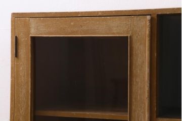 【簡易リペア限定品】レトロ家具　昭和レトロ　ダイヤガラス入り　古い木の落ち着いた雰囲気が魅力のブックケース(本棚、本箱)(R-038442)