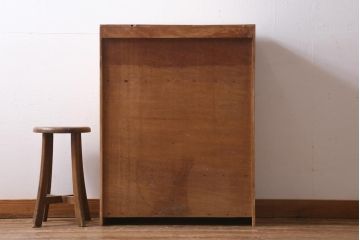 【簡易リペア限定品】レトロ家具　昭和レトロ　ダイヤガラス入り　古い木の落ち着いた雰囲気が魅力のブックケース(本棚、本箱)(R-038442)