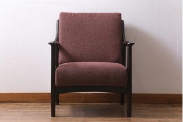 ビンテージ家具　松本民芸家具　#300型曲肘布張イス　シックな雰囲気が魅力の1人掛けソファ(1Pソファ)(R-038444)