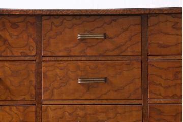 アンティーク家具　和製アンティーク　昭和初期　タモ材　上質なつくりのチェスト(引き出し)(R-038448)