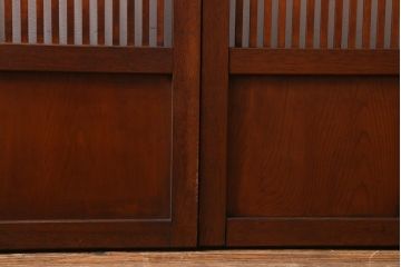 アンティーク建具　昭和中期　味わい深い木味が魅力のガラス入り格子戸2枚セット(引き戸、建具)(R-038461)
