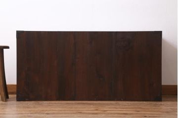 アンティーク家具　大正期　前面ケヤキ材　漆塗り　鶴と亀の意匠が目を惹く二本松箪笥ローボード(時代箪笥、ローチェスト、引き出し)(R-038464)