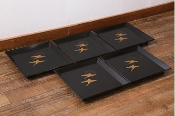 和製アンティーク　アンティーク雑貨　和の風情漂う蒔絵木製お盆5枚セット(お膳、トレー)(R-038466)
