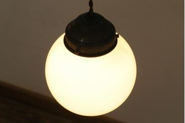 アンティーク照明　昭和初期　懐かしい雰囲気漂うペンダントライト(天井照明、電傘、吊り照明)(R-038469)