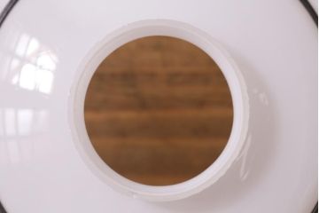 アンティーク照明　菊菱模様が目を引く小振りな吊り下げ照明(天井照明、ペンダントライト、電笠)(R-038481)