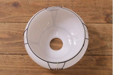 アンティーク照明　菊菱模様が目を引く小振りな吊り下げ照明(天井照明、ペンダントライト、電笠)(R-038481)