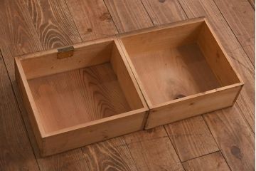 アンティーク家具　和製アンティーク　昭和レトロ　独特の木目が楽しめる古い本箱(収納棚、ブックケース)(R-038482)