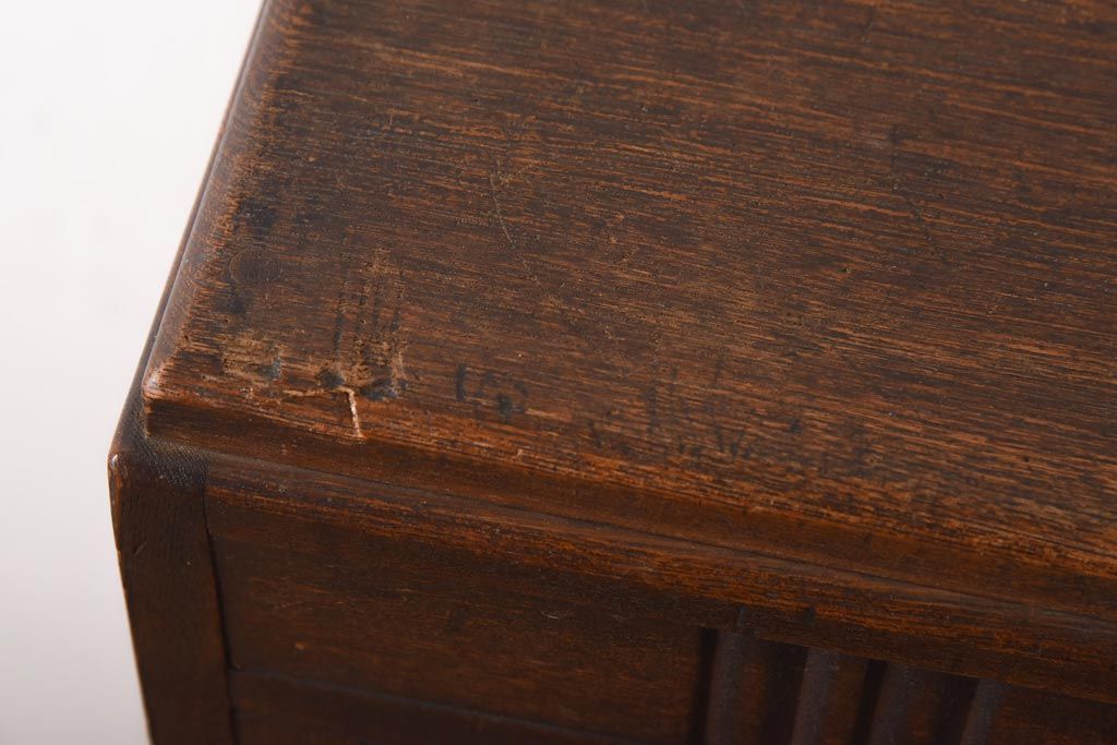 アンティーク家具　和製アンティーク　昭和レトロ　独特の木目が楽しめる古い本箱(収納棚、ブックケース)(R-038482)