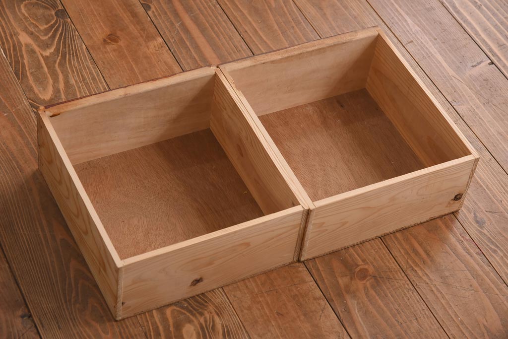 アンティーク家具　和製アンティーク　ダイヤガラス　レトロな雰囲気が味のある古い本箱(収納棚、ブックケース)(R-038483)