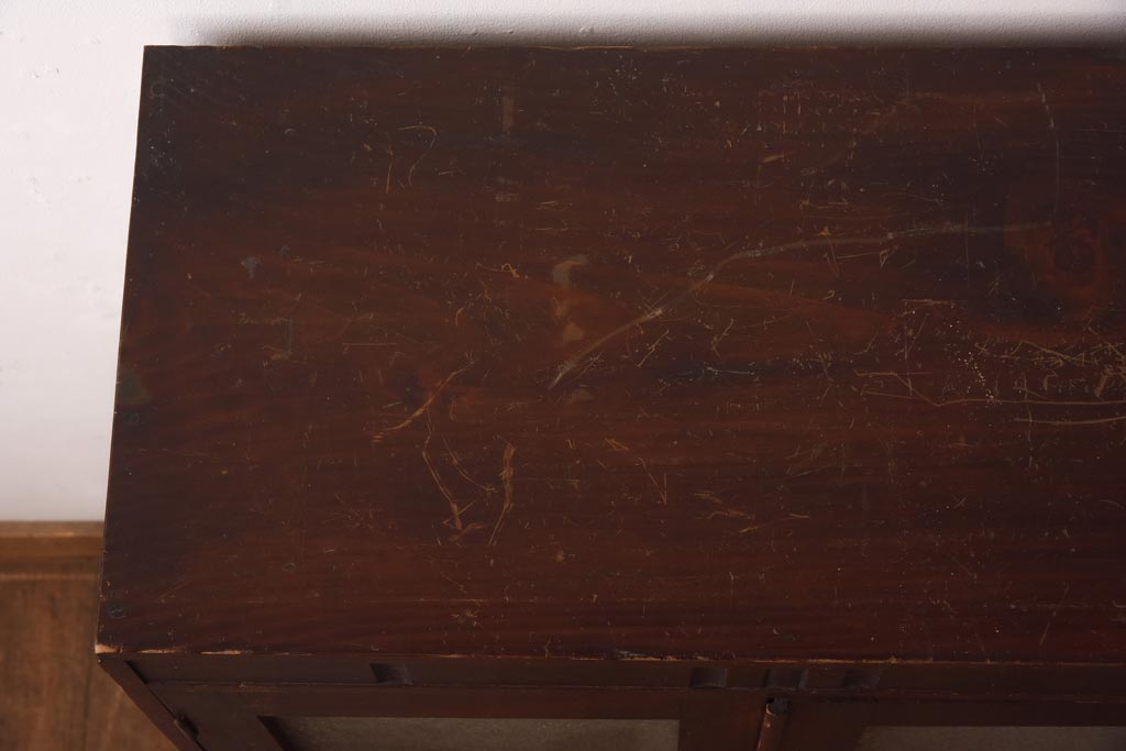 アンティーク家具　和製アンティーク　ダイヤガラス　レトロな雰囲気が味のある古い本箱(収納棚、ブックケース)(R-038483)