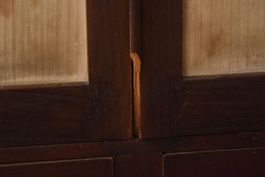 アンティーク家具　和製アンティーク　ダイヤガラス　レトロな雰囲気が味のある古い本箱(収納棚、ブックケース)(R-038483)