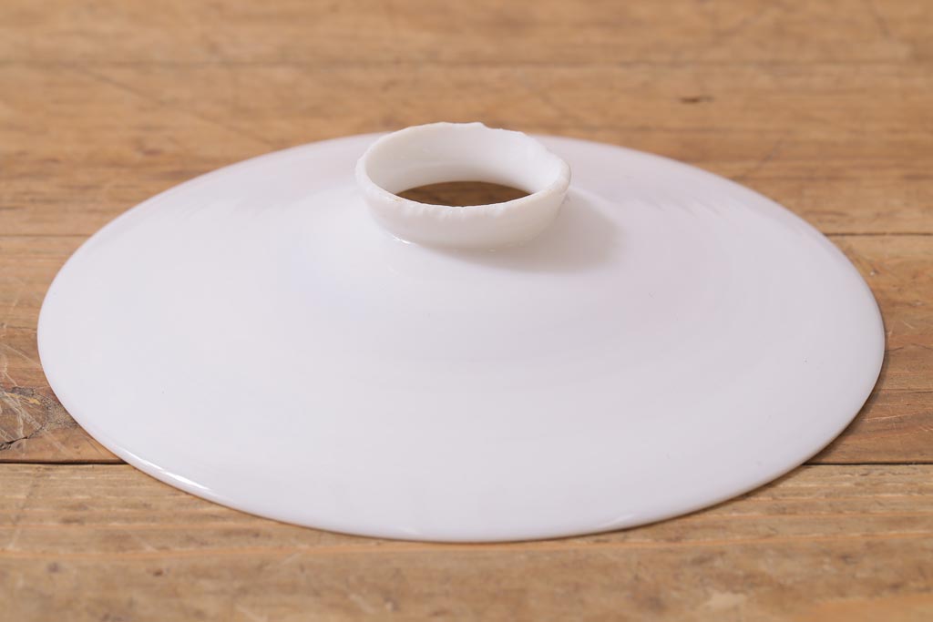 アンティーク照明　戦前　昭和レトロ　昔なつかしい平笠シェードのペンダントライト(天井照明、吊り下げ照明)(R-038485)