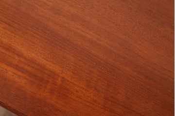 ヴィンテージ家具　北欧ビンテージ　チーク材　木の温もりと美しいフォルムが魅力的なネストテーブル(サイドテーブル、カフェテーブル)(R-038507)