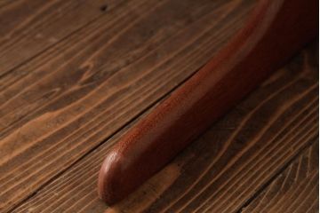 ヴィンテージ家具　北欧ビンテージ　チーク材　木の温もりと美しいフォルムが魅力的なネストテーブル(サイドテーブル、カフェテーブル)(R-038507)