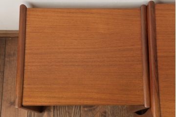 ヴィンテージ家具　北欧ビンテージ　G-PLAN(ジープラン)　チーク材　温かみのある木味のネストテーブル(サイドテーブル)(R-038508)