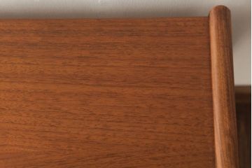 ヴィンテージ家具　北欧ビンテージ　G-PLAN(ジープラン)　チーク材　温かみのある木味のネストテーブル(サイドテーブル)(R-038508)