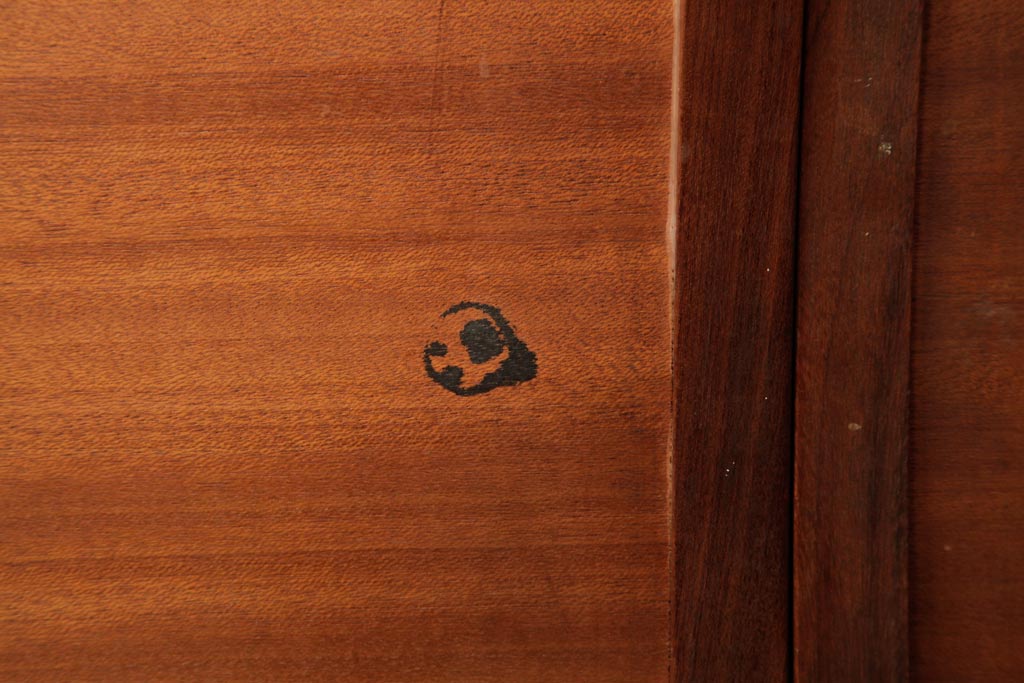 ヴィンテージ家具　北欧ビンテージ　G-PLAN(ジープラン)　チーク材　温かみのある木味のネストテーブル(サイドテーブル)(R-038508)