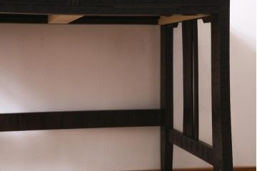 ビンテージ家具　伝統工芸　軽井沢彫り　優美な意匠が施された和モダンなデスク(机、在宅ワーク、在宅用ワークデスク)(R-038514)