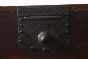 アンティーク家具　和製アンティーク　明治期　古い木の質感が渋い重ね衣装箪笥(引き出し、チェスト)(R-038518)