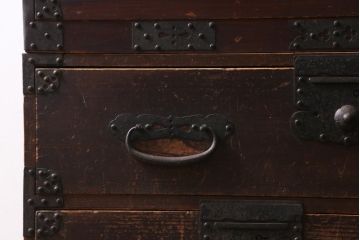 アンティーク家具　和製アンティーク　明治期　古い木の質感が渋い重ね衣装箪笥(引き出し、チェスト)(R-038518)