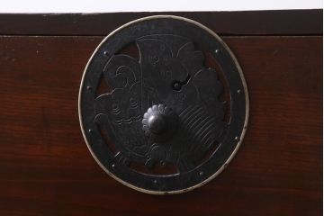 アンティーク家具　大正期　前面栗材　落ち着いた雰囲気が魅力の最上箪笥(衣装箪笥、引き出し)(R-038519)