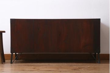 アンティーク家具　最上箪笥リメイク　引き出しが扉に!使い勝手の良い脚付きテレビ台(リビングボード、ローボード、収納棚)(R-038521)