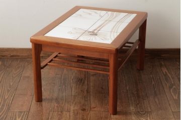 ヴィンテージ家具　デンマーク製　TOFTEN社　タイルトップがおしゃれなコーヒーテーブル(センターテーブル、ビンテージ)(R-038523)