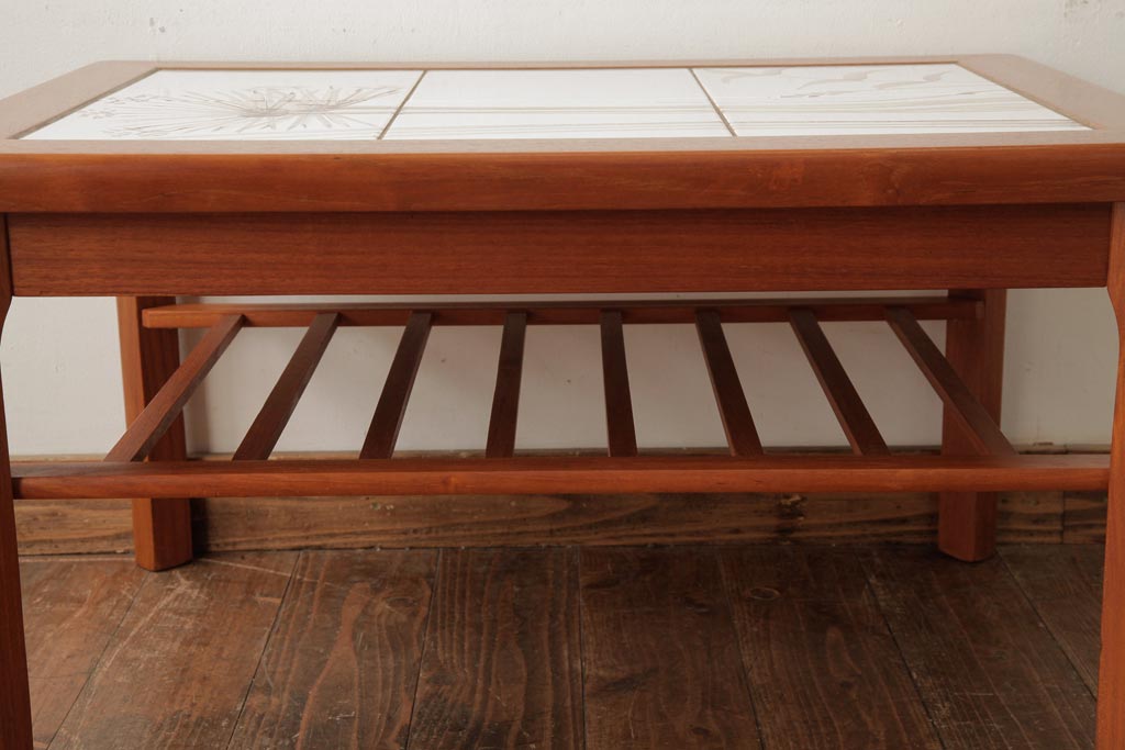 ヴィンテージ家具　デンマーク製　TOFTEN社　タイルトップがおしゃれなコーヒーテーブル(センターテーブル、ビンテージ)(R-038523)