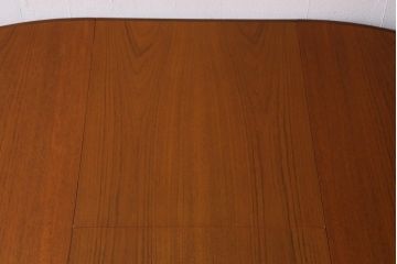 ヴィンテージ家具　北欧ビンテージ　G-PLAN(ジープラン)　木の温もり感じるエクステンションテーブル(ラウンドテーブル、ダイニングテーブル)(R-038527)