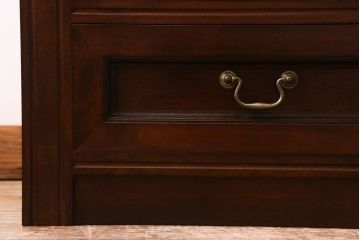 中古　松本民芸家具　洋の雰囲気を感じるA型面取書棚(ブックケース、本箱、キャビネット)(定価約44万7000円)(R-038528)