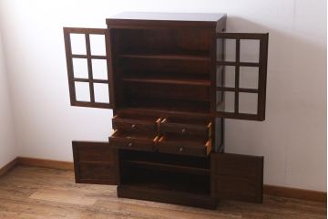 中古　松本民芸家具　シックな佇まいが魅力のG-1型面取り食器棚(収納棚、カップボード)(R-038531)