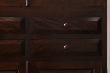 中古　松本民芸家具　シックな佇まいが魅力のG-1型面取り食器棚(収納棚、カップボード)(R-038531)