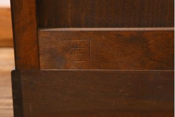 中古　松本民芸家具　シックな佇まいが魅力のG-1型面取り食器棚(収納棚、カップボード)(R-038531)