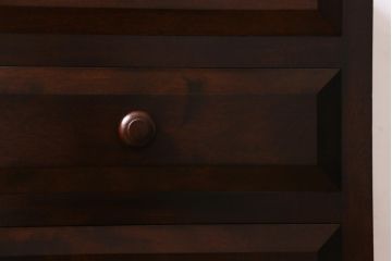 中古美品　松本民芸家具　立体的なデザインが目を引くA型脇棚(サイドチェスト、小引き出し)(定価約13万8千円)(R-038534)